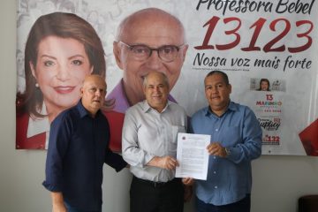 Prefeito Carlão assina convênio para pavimentação do bairro Sete Fogões