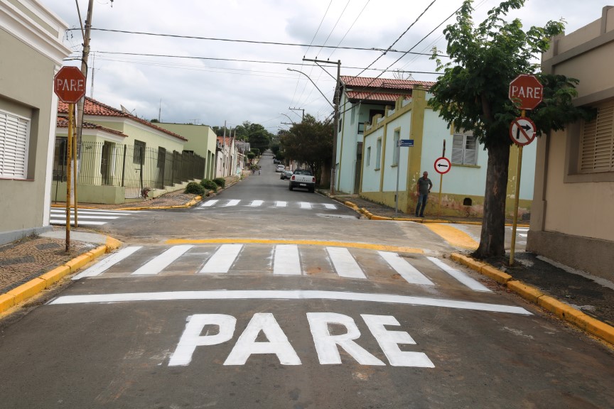 Read more about the article DITRAN reforça sinalização de trânsito na cidade