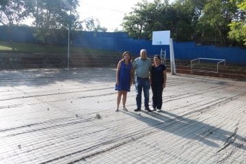 Escola Aurélio Sotto recebe colocação de piso na quadra poliesportivo