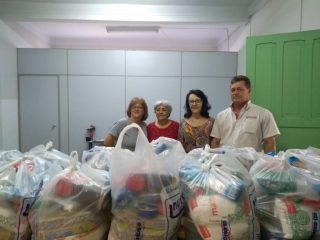 Assistência Social recebe doação de cestas básicas da Martini Veículos