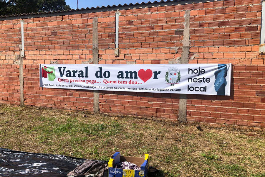 Read more about the article Prefeitura de Rafard visita ação de doação de roupa para famílias que precisam através do Varal do Amor.