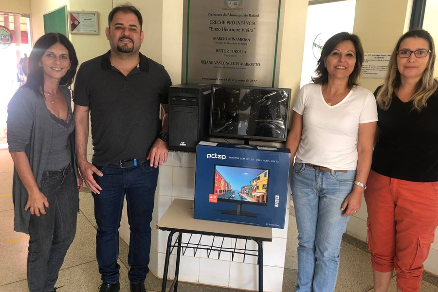 Prefeitura de Rafard adquiri novos computadores para as escolas municipais.