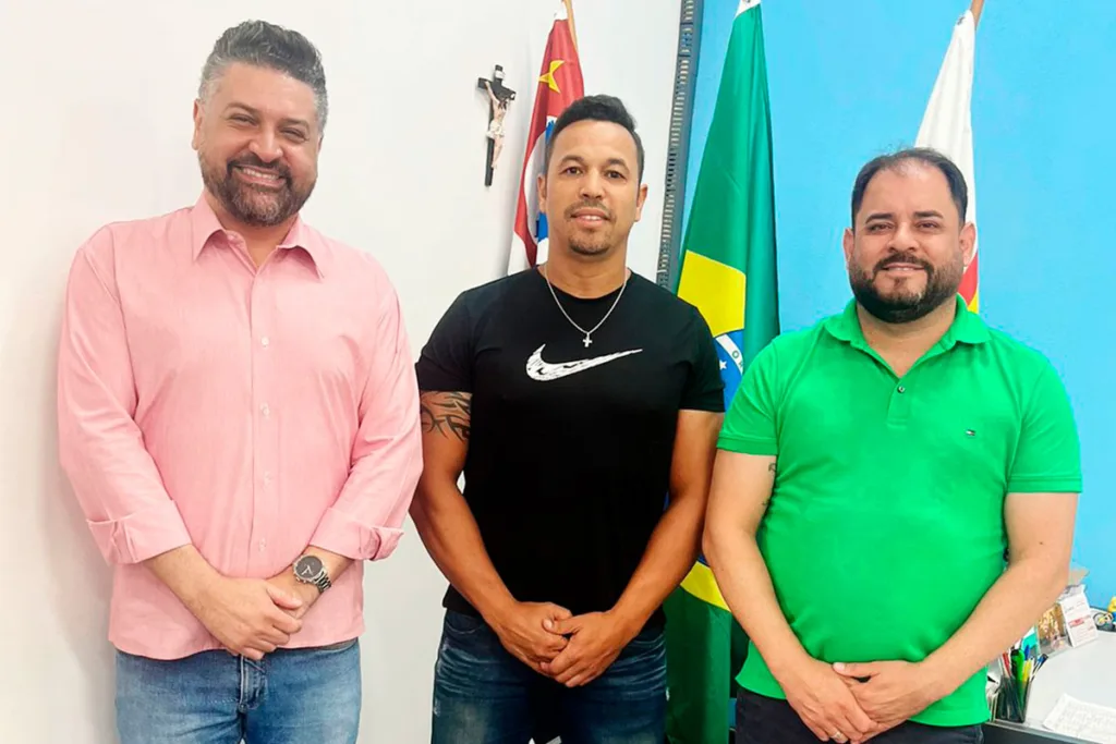 Leia mais sobre o artigo Hélio Pereira Rodrigues é anunciado como novo diretor do Departamento de Cultura, Esporte e Turismo